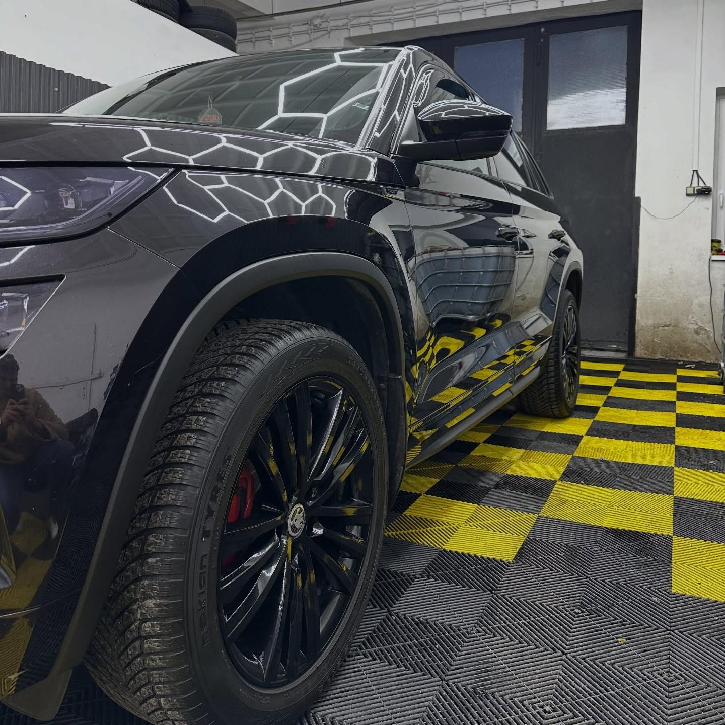 Čištění vozu ALL INCLUSIVE interiér+exteriér+vyzvednutí u Vás