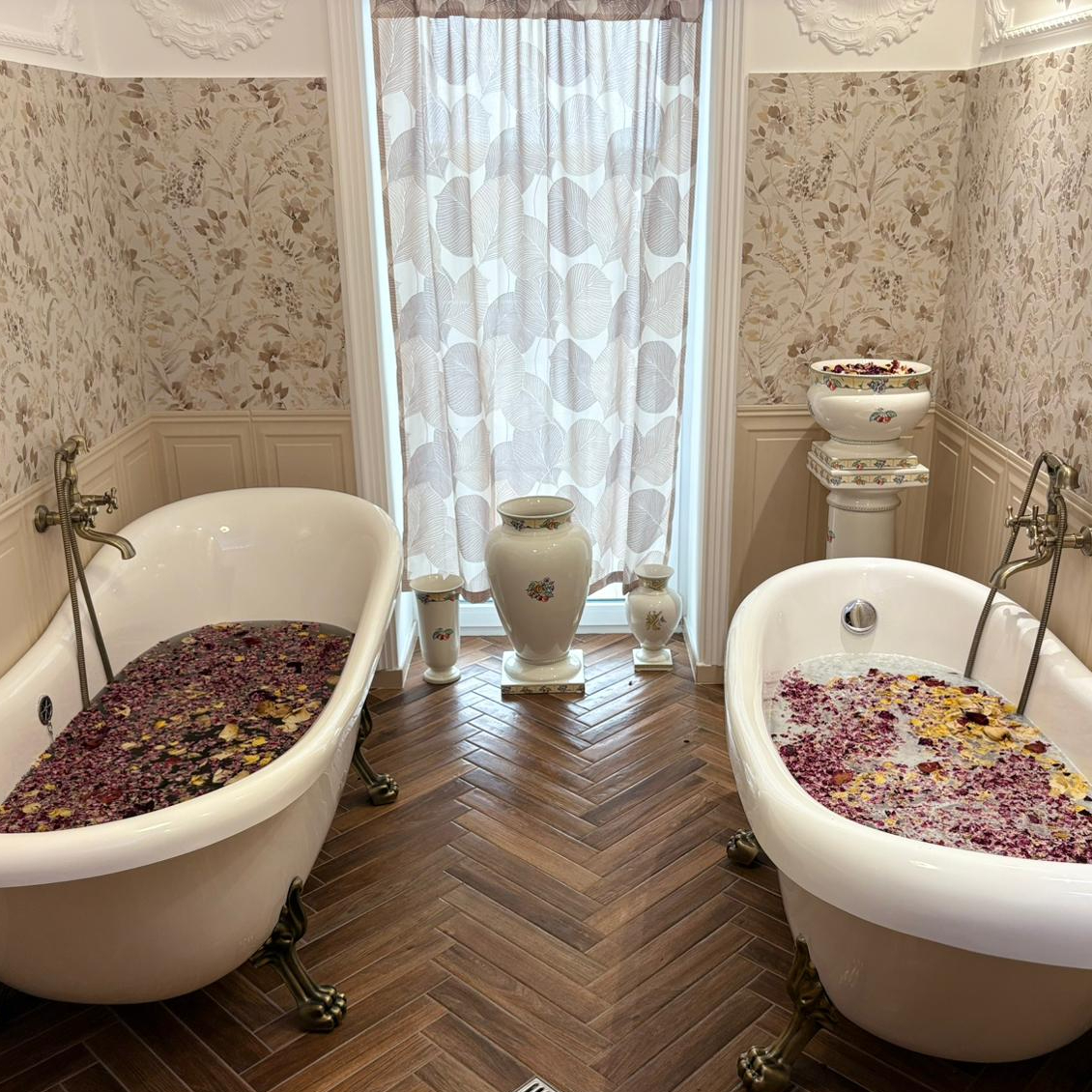 Bylinková lázeň 1- vana B / **Herbal Bath 1 - Bathtub B