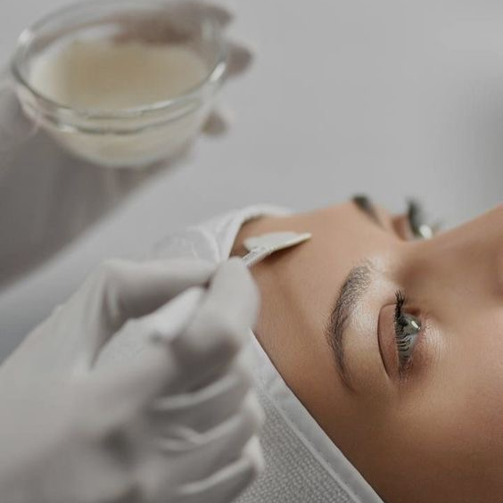 Chemický peeling - tvár