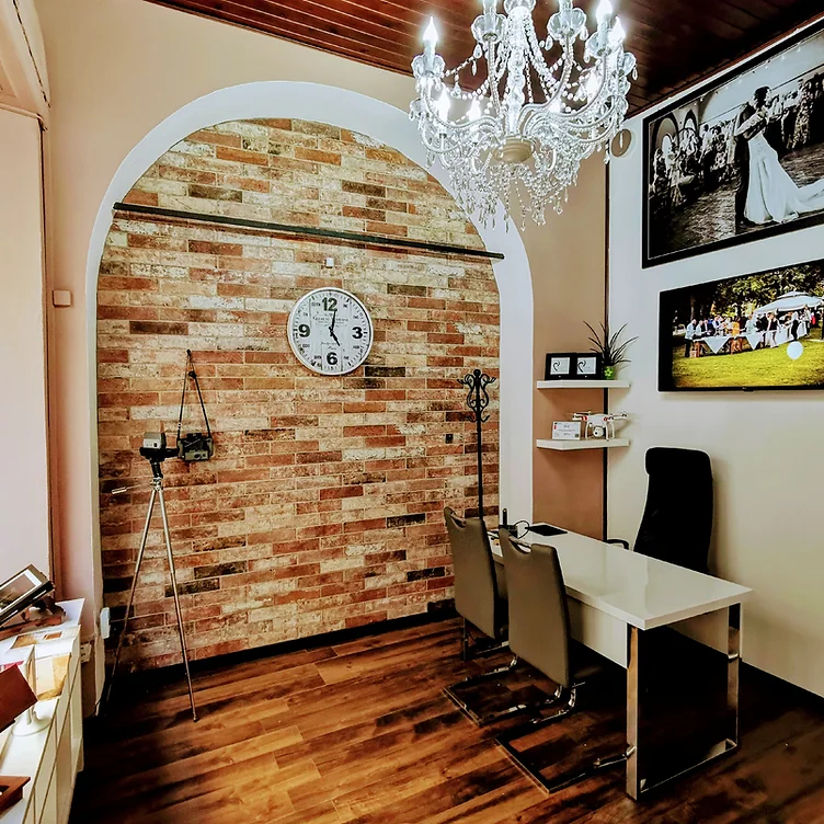 Presso il nostro negozio di Pavia in Corso Garibaldi 25\A