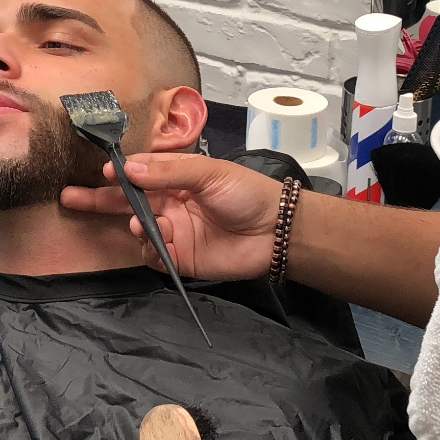 Pánský střih + přirozené barvení vlasů