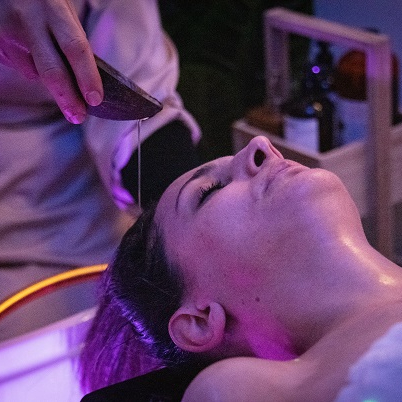 Séance Head Spa femme "Voyage intemporel"