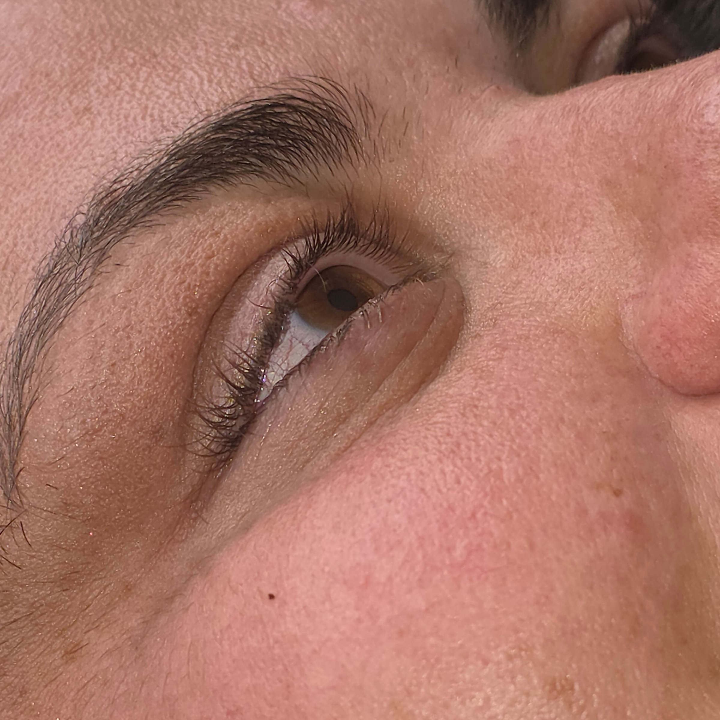 Dépose extensions de cils - pose extérieure (avant repose)