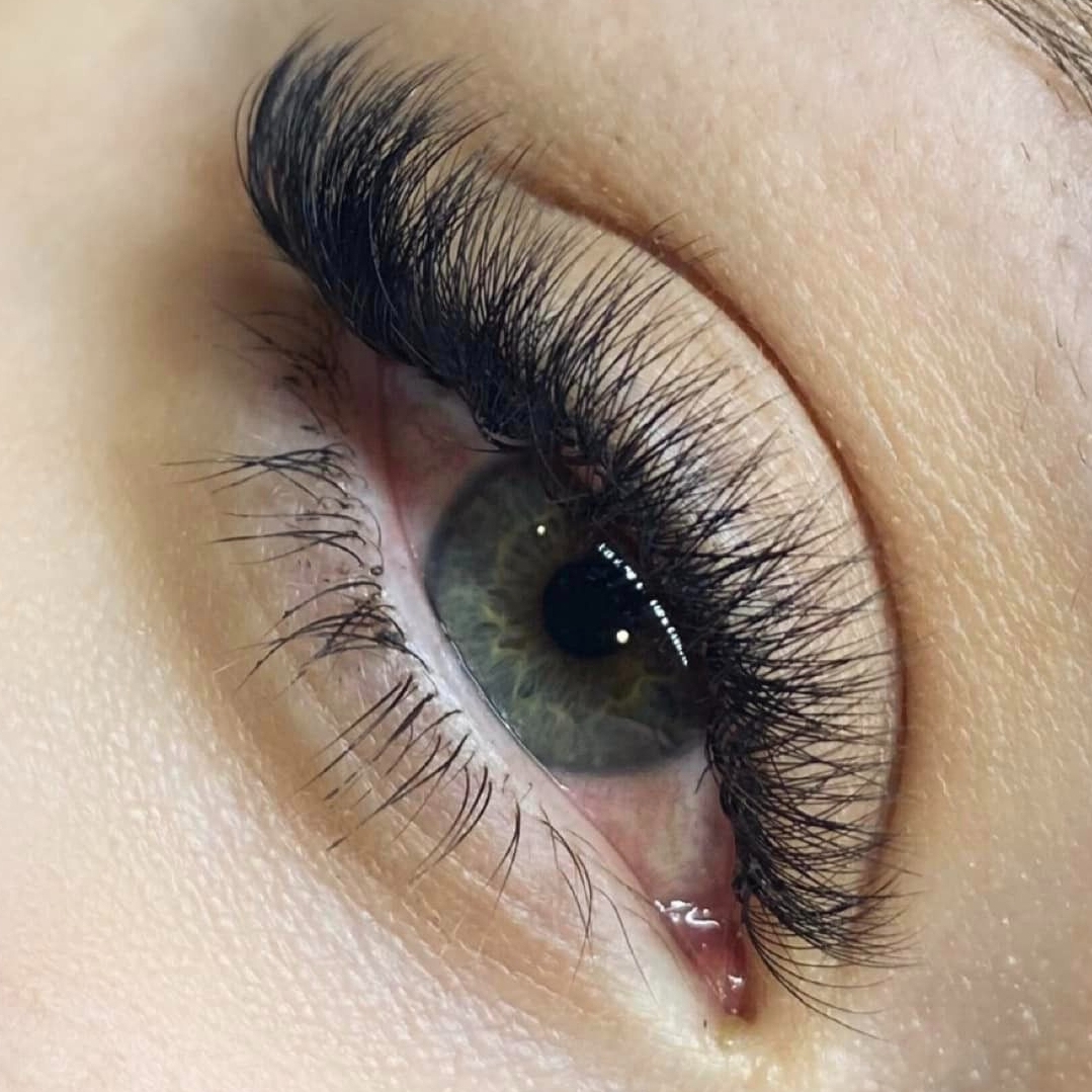 Objemové řasy VOLUME - Doplnění do 4 týdnů