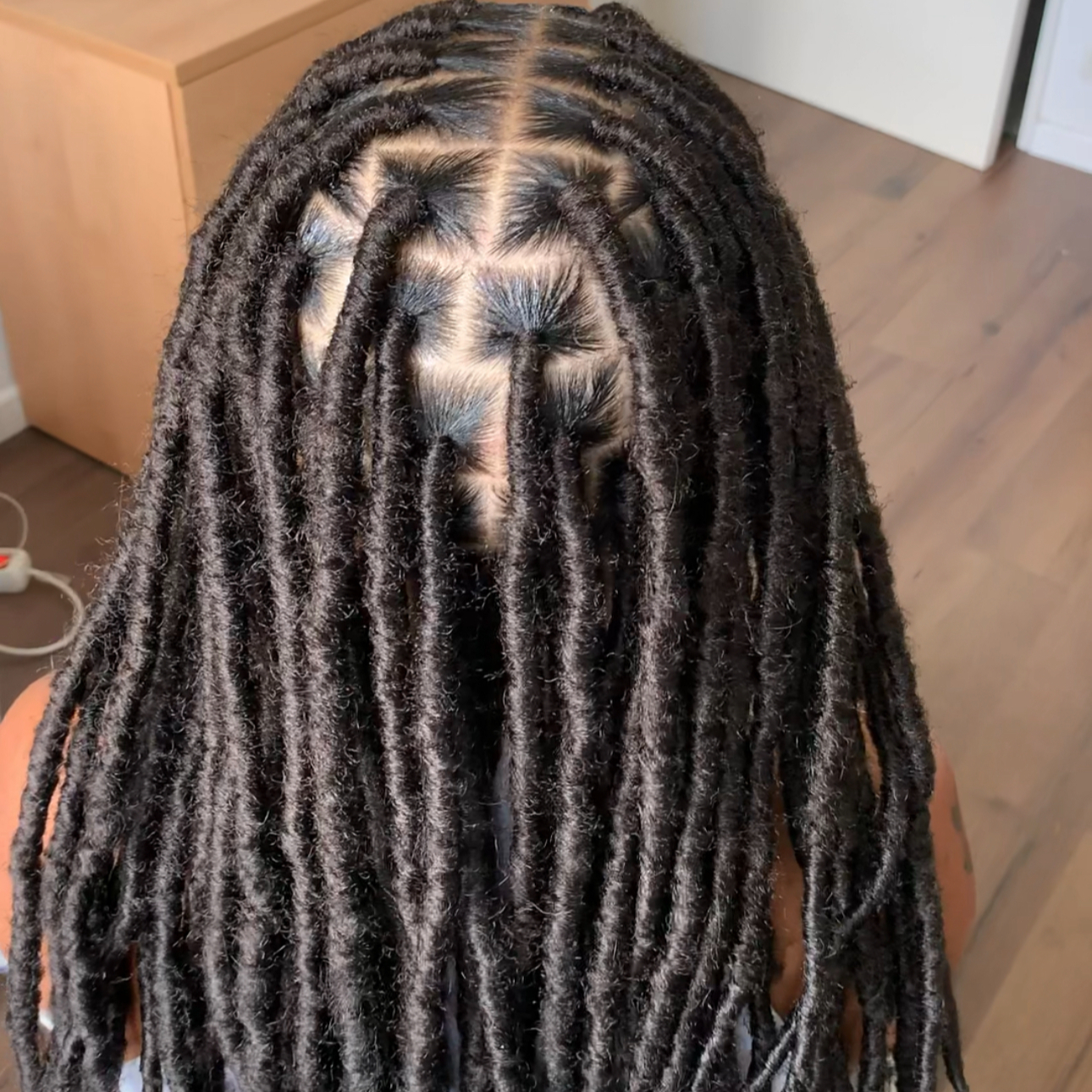 Fausses locks milieu du dos