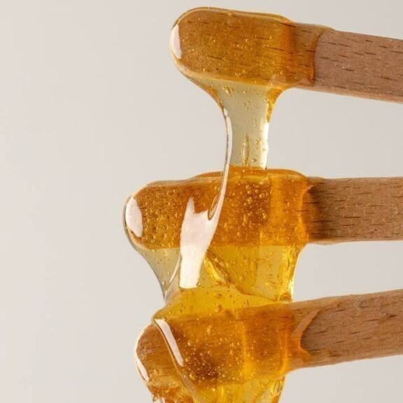 Sourcils entretien + lèvres supérieure + menton