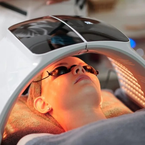 Gelaatsverzorging Deluxe met LEDlicht-therapie