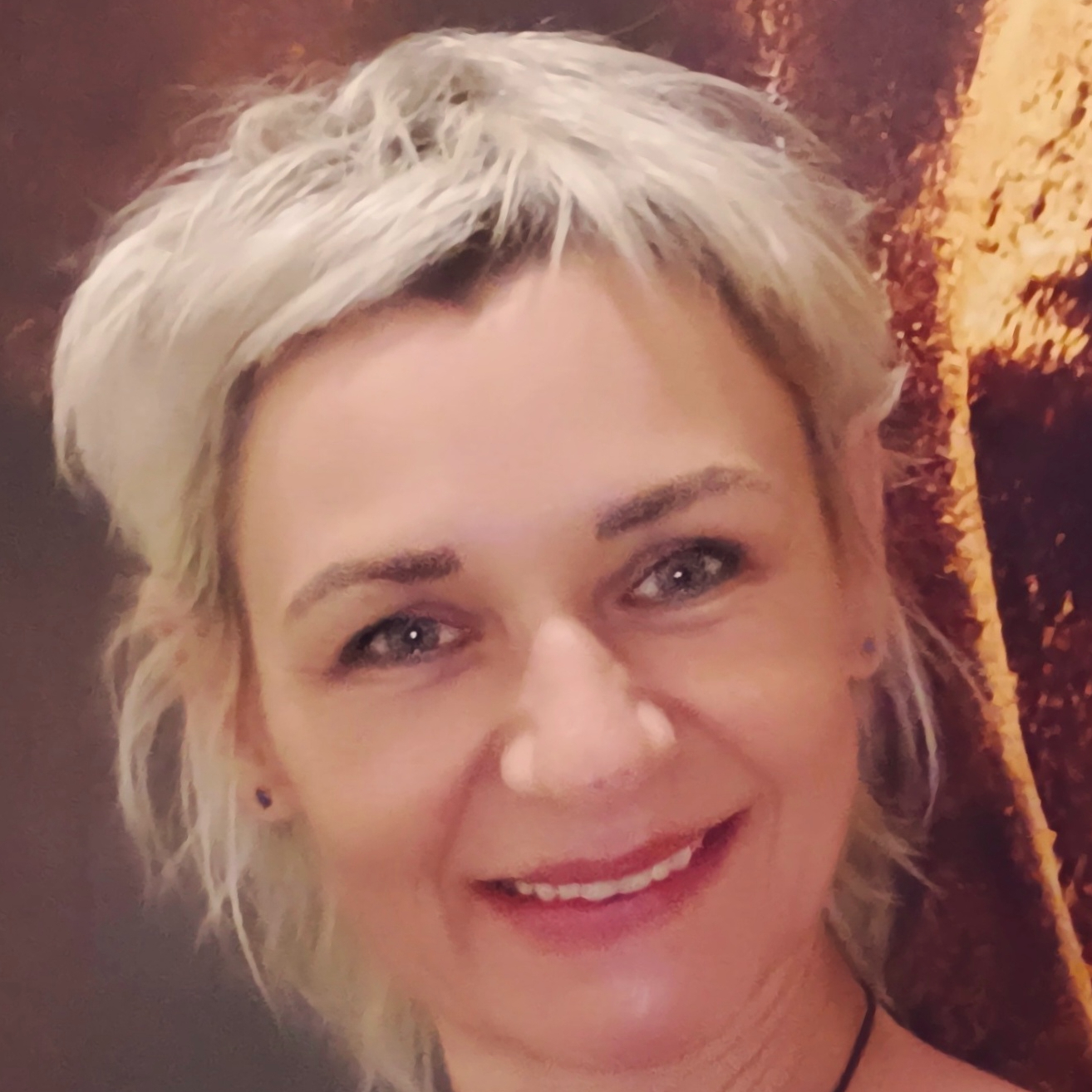 Sensual holistic massage 2 hours with PINKI