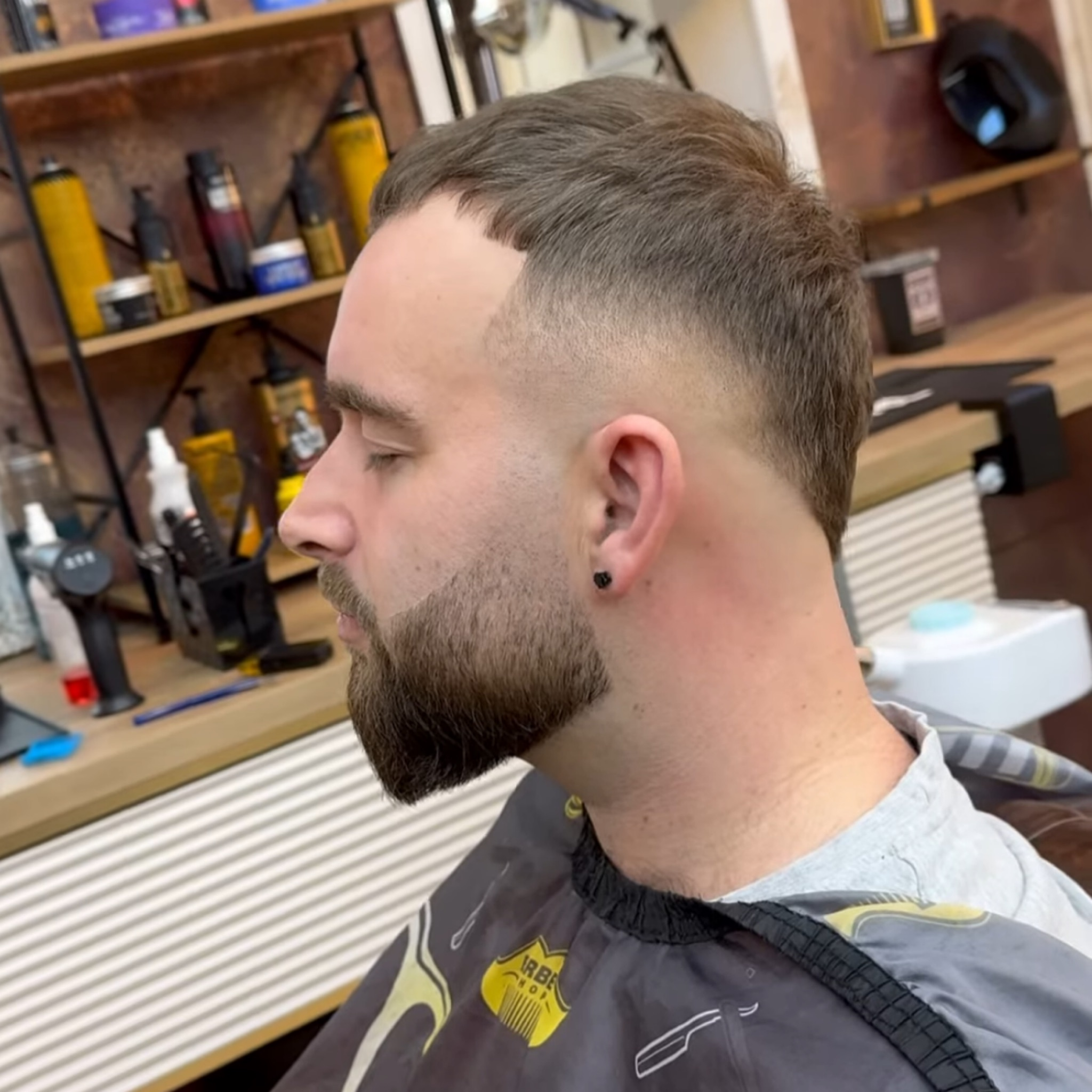 Střih & Vousy / Hair & Beard
