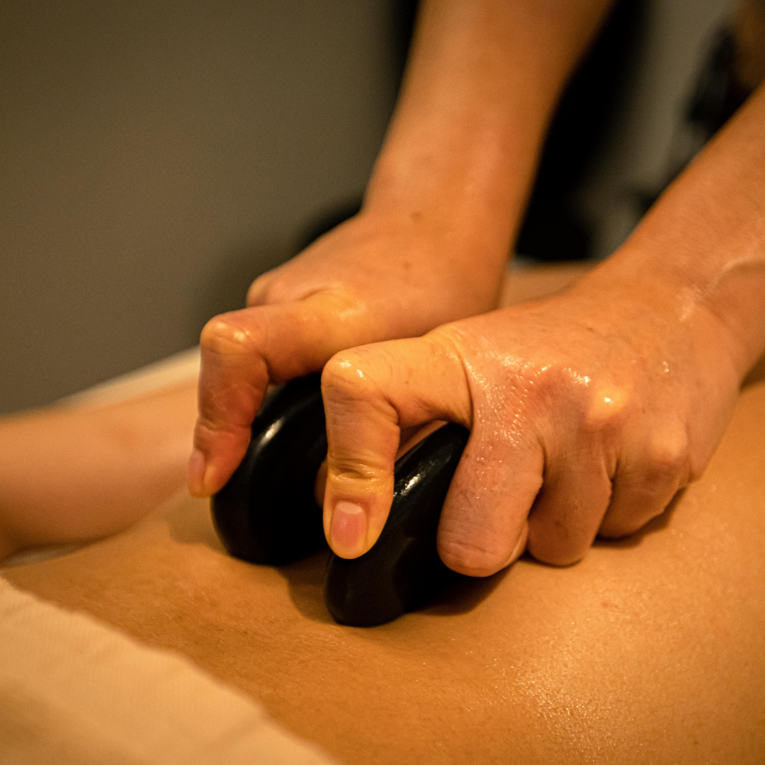 Masáž lávovými kameny (záda , šíje a ruce) 60 minut