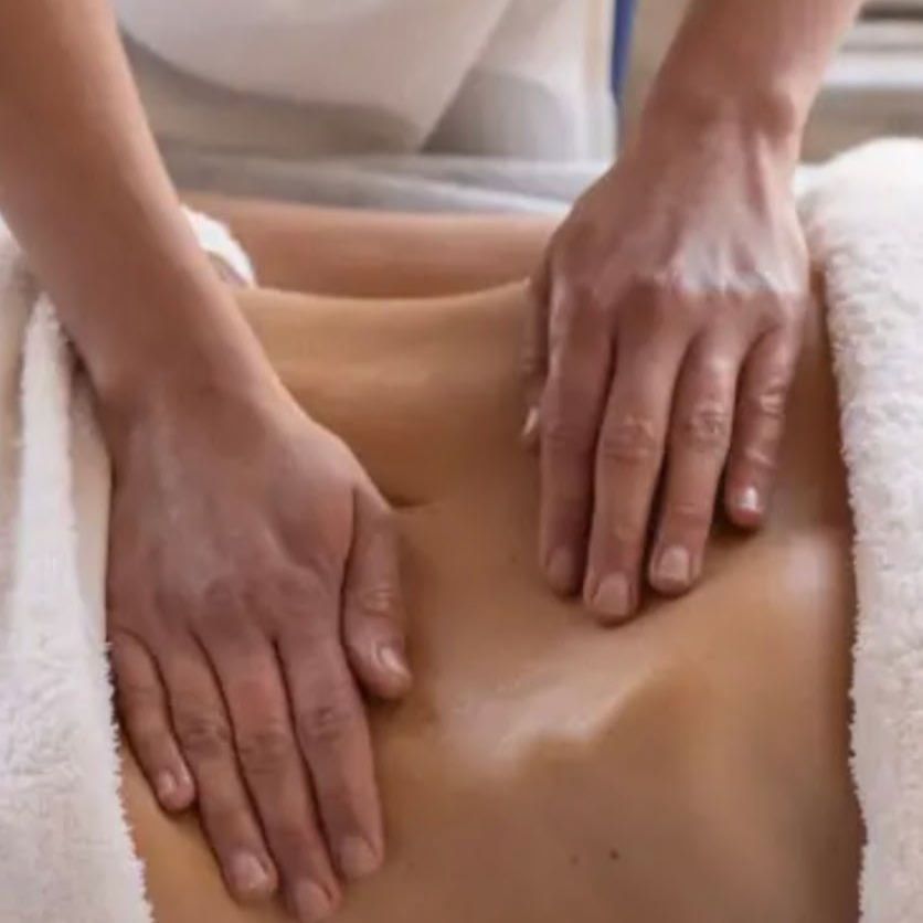 Podpůrná masáž břicha při diastáze