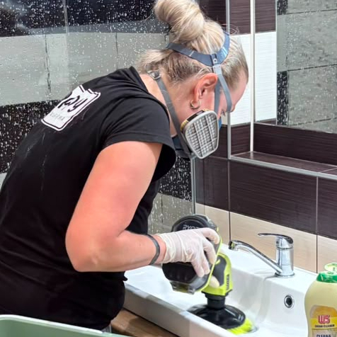 Hloubkový úklid (deep cleaning / generální úklid / detailing)