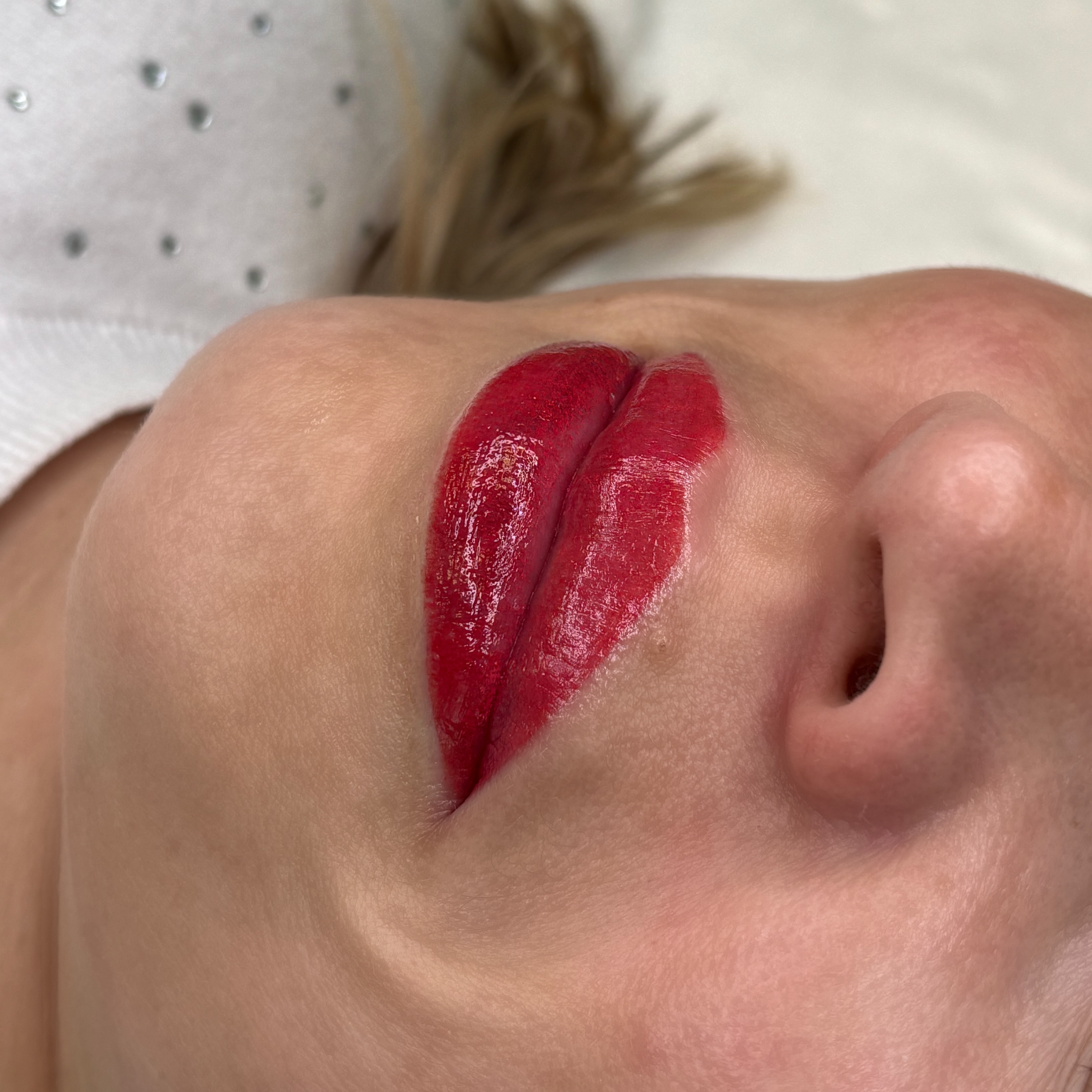 Permanentní make-up rtů