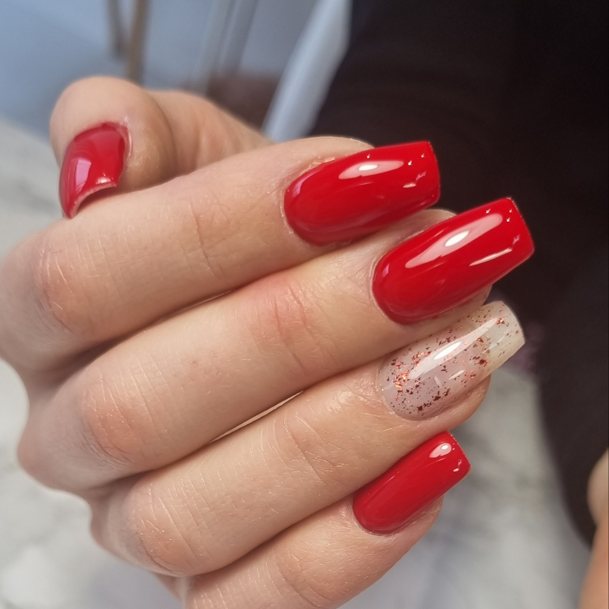 Gainage gel sur ongles naturels (pas de rallongement)