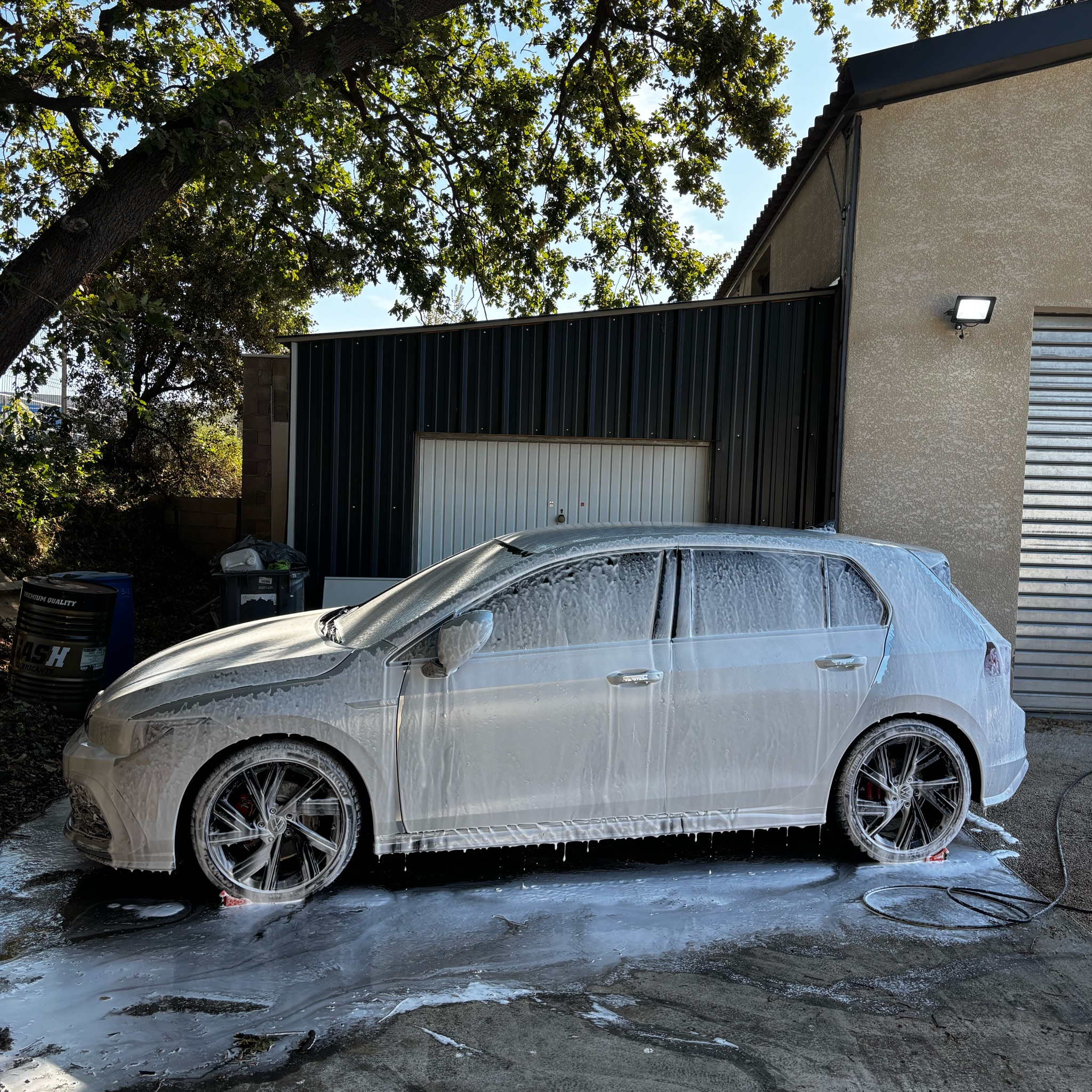 Lavage exterieur berline ( Classe A , Audi A3 , Megane 4 ...)
