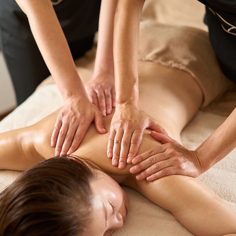 štvorručná aromaterapeutická masáž 60 min