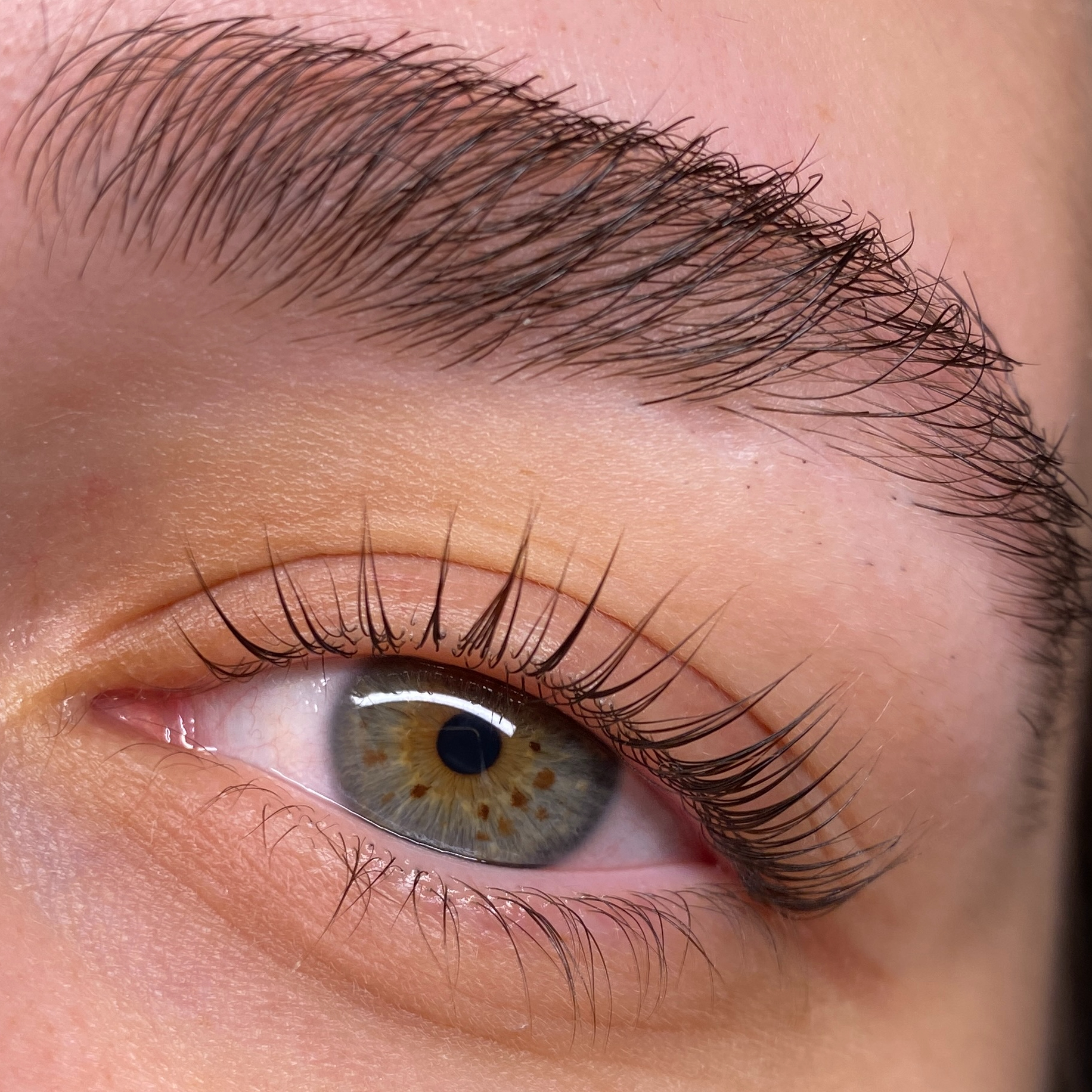 Lash Lifting