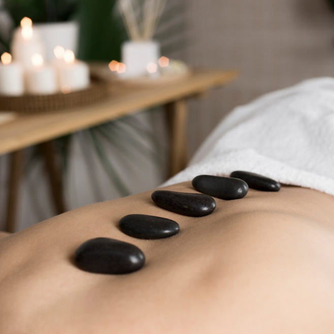 Masáž lávovými kameňmi (45 min)