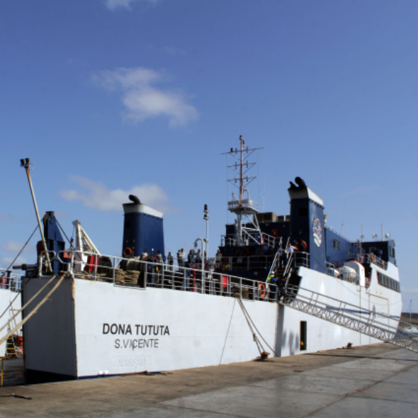 Normal size taxi Palmeira (arrivals by boat)