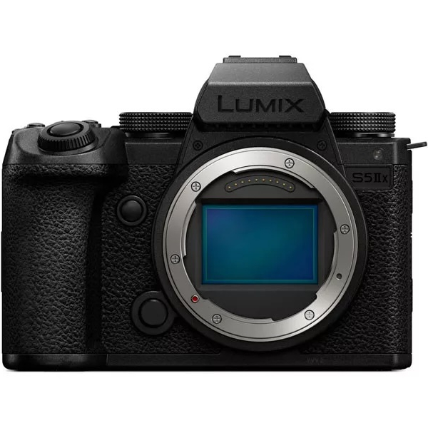 Panasonic Lumix S5II - 1