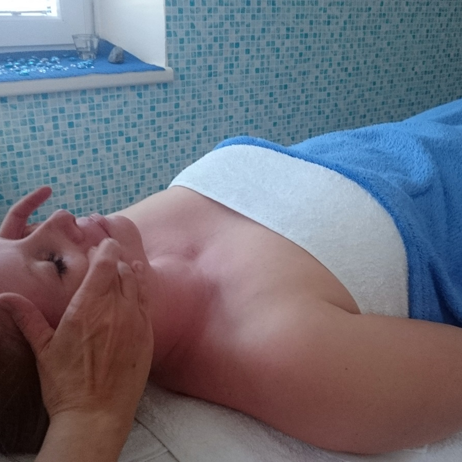 Balíček Sonáta (Rašelinový obklad, Částečná masáž, Co2 zábal, Pa