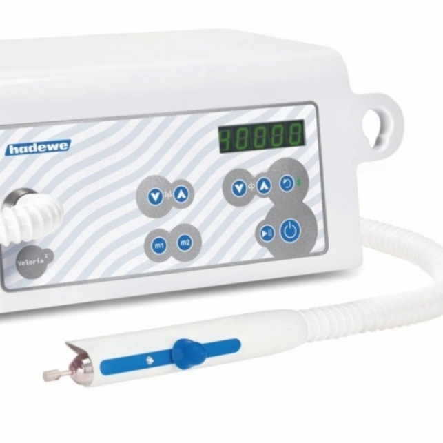 Přístrojová pedikúra + Lakování