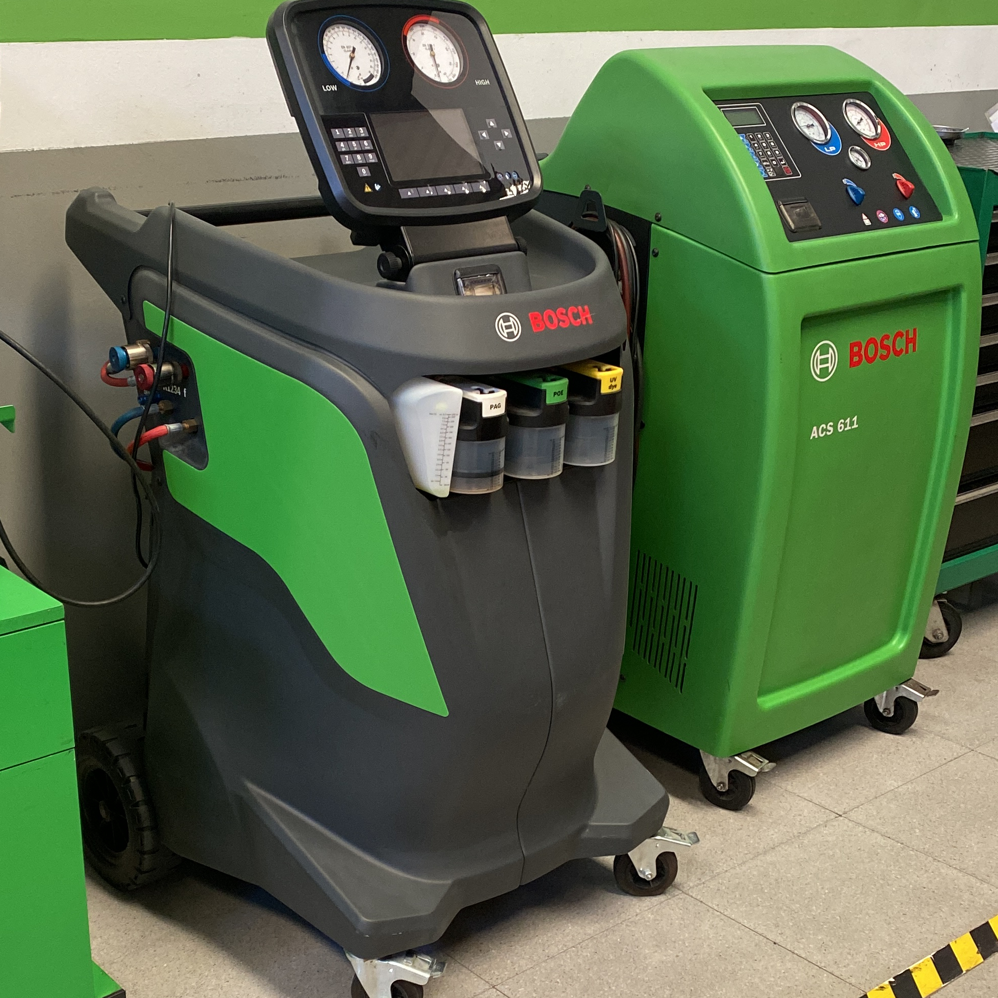 Carga de gas r1234yf