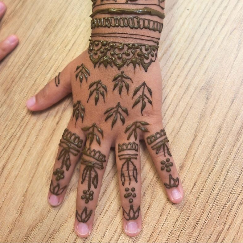 Gyerek hennázás / Kids’ Henna
