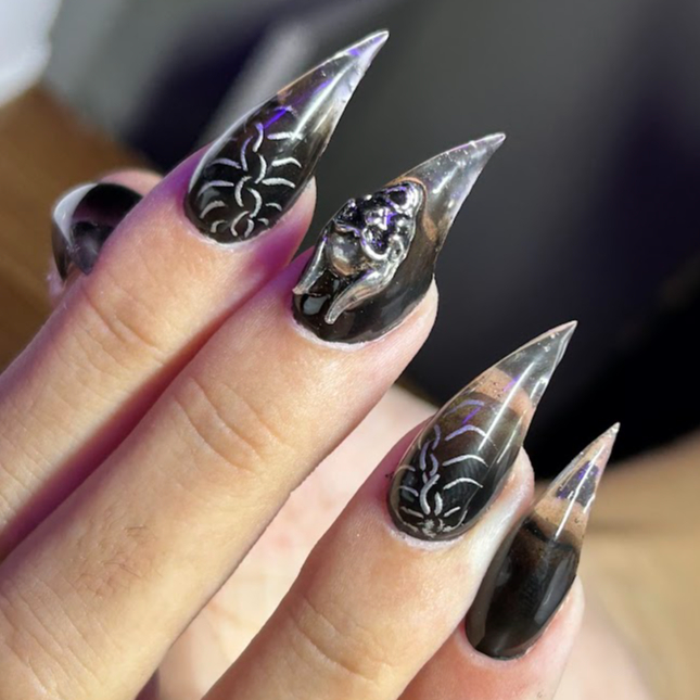 Claw Nails com Decoração Elaborada