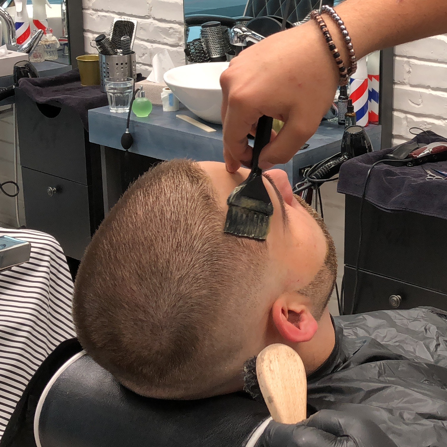 Úprava vousů + přirozené barvení vousů