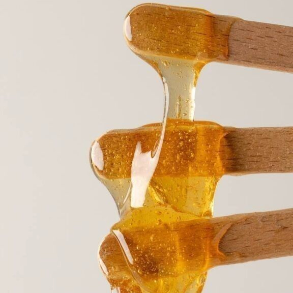 Sourcils entretien + lèvre supérieure