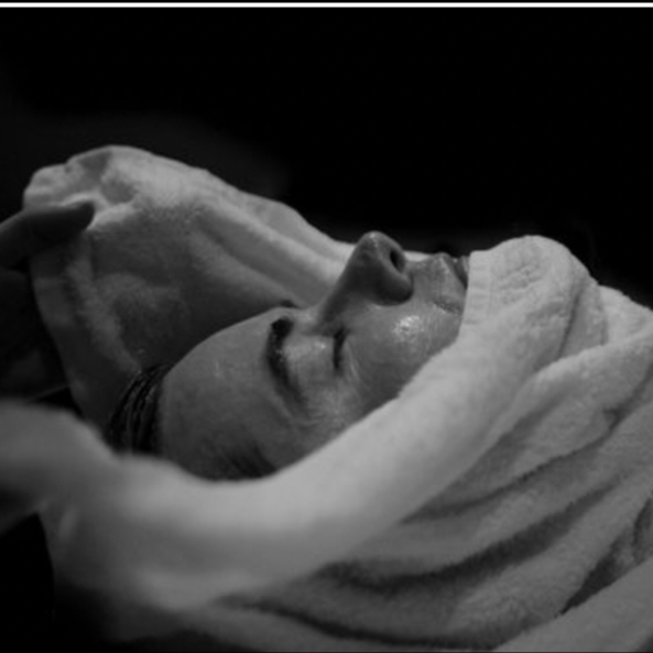 Tradiční holení ,, Hot Towel” - 40 min.