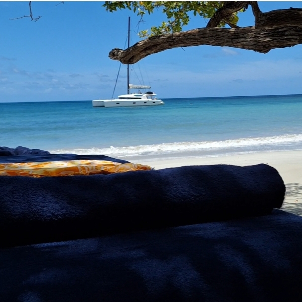 Massage suédois Solo 1h à la plage