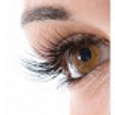 Rehaussement de cils (45mn) + teinture cils noire (30mn)