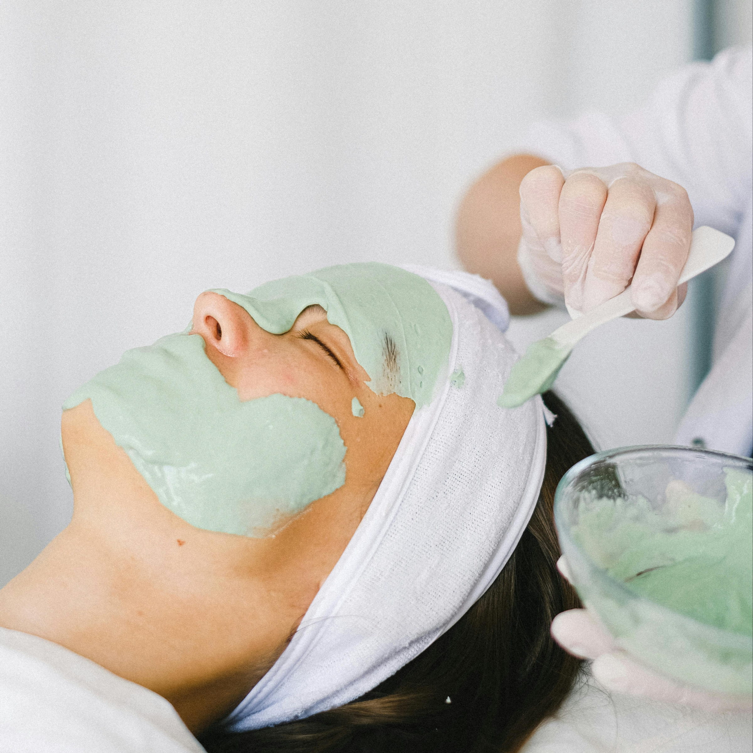 ANTI-AGING: Intenzivní obnova s nanojehličkováním (120 min)