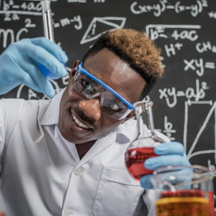 Niveau Collège - Cours sciences (Maths, Physique-Chimie, SVT)