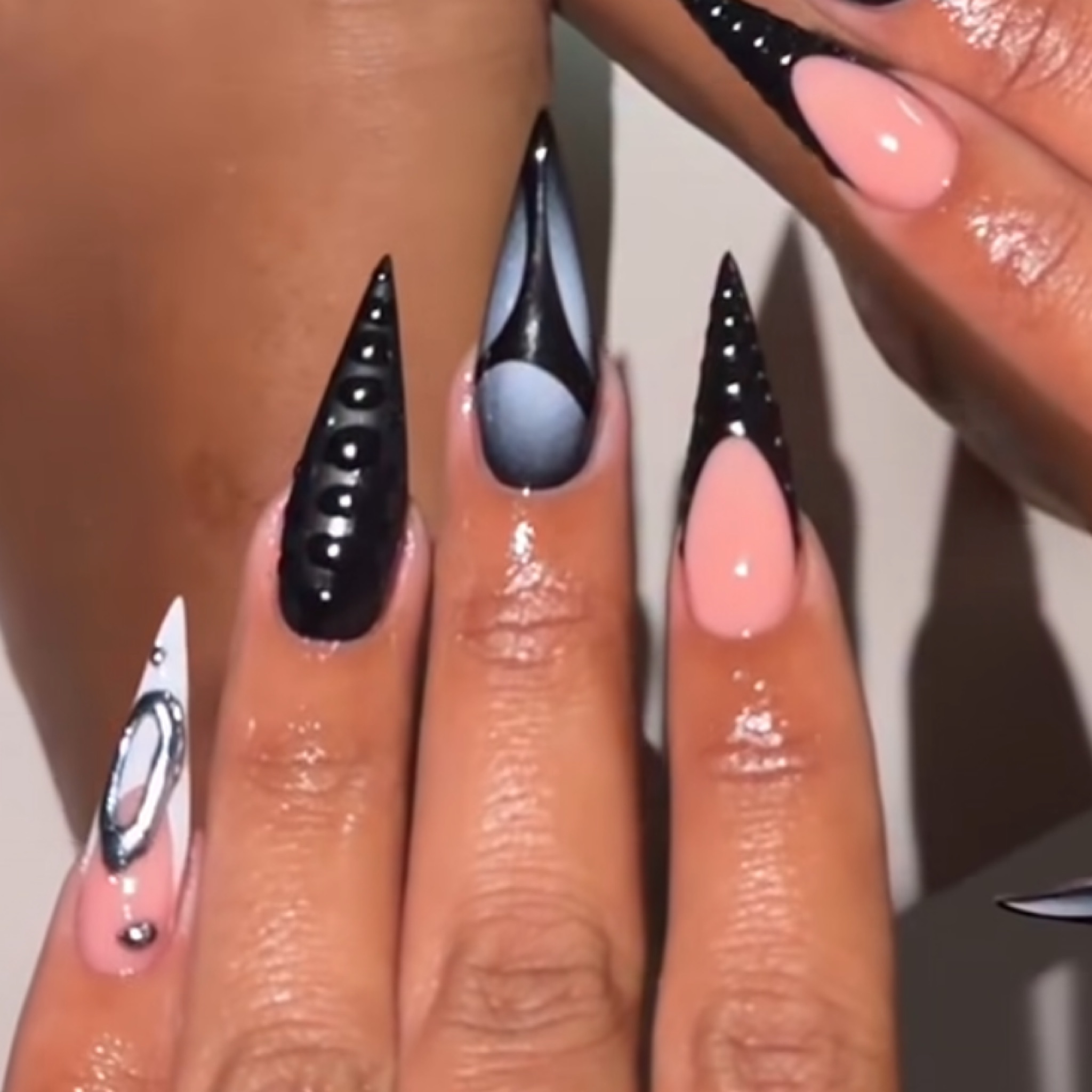 -Gel-x GLAM 2 (S-M) 65€ + 10€ longueur (L-XL) (2h15)