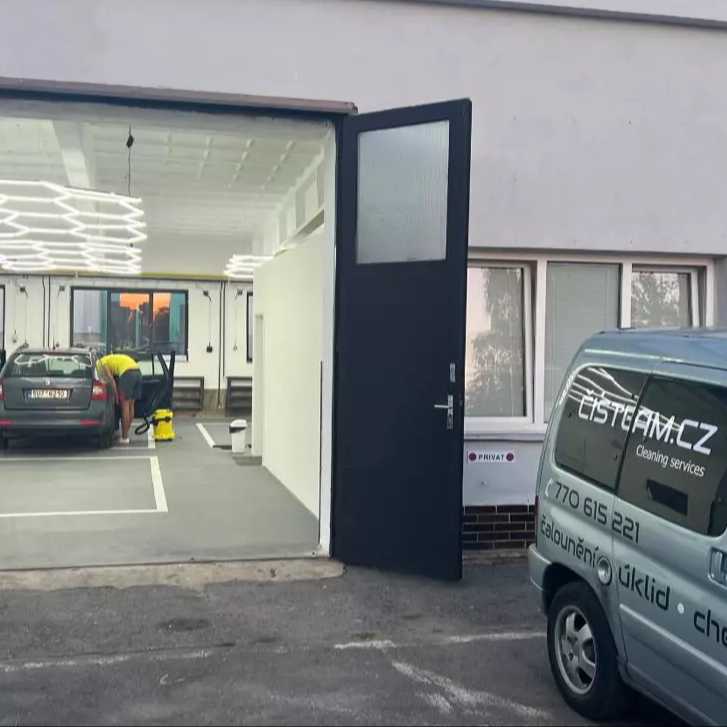 Čištění vozu ALL INCLUSIVE interiér+exteriér+vyzvednutí u Vás