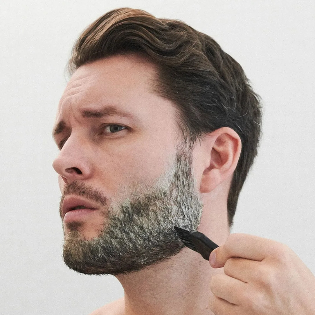 Hajvágás + Szakáll igazítás + Szakáll festés