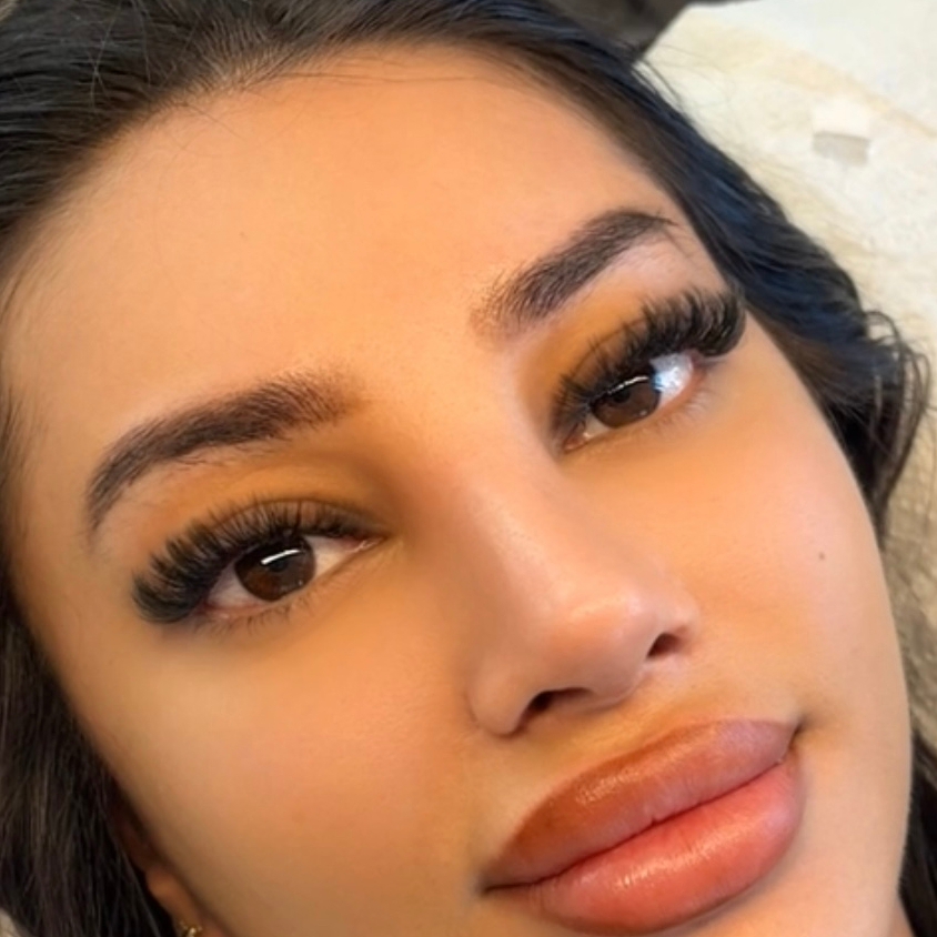 Nytt sett vippeextension (Volum)