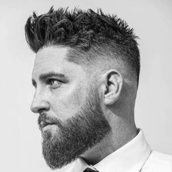 Klasicky strih s upravou vous (haircut & beardtrim)+ 100 Kč