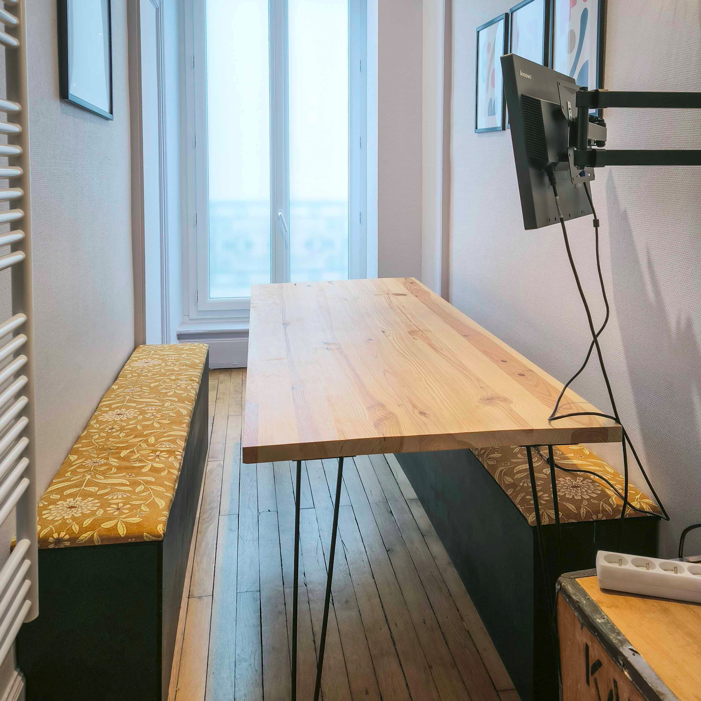 Bureau fermé - Demi-journée (40 € HT)