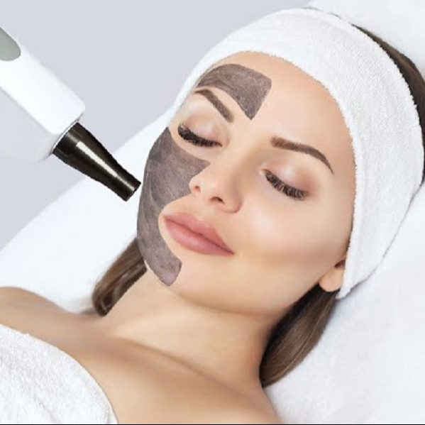 HOLLYWOOD PEEL