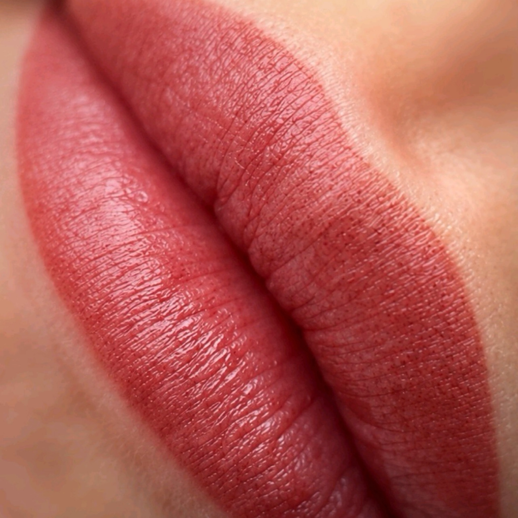 Permanent rtů - přirozený efekt Aquarelle lips