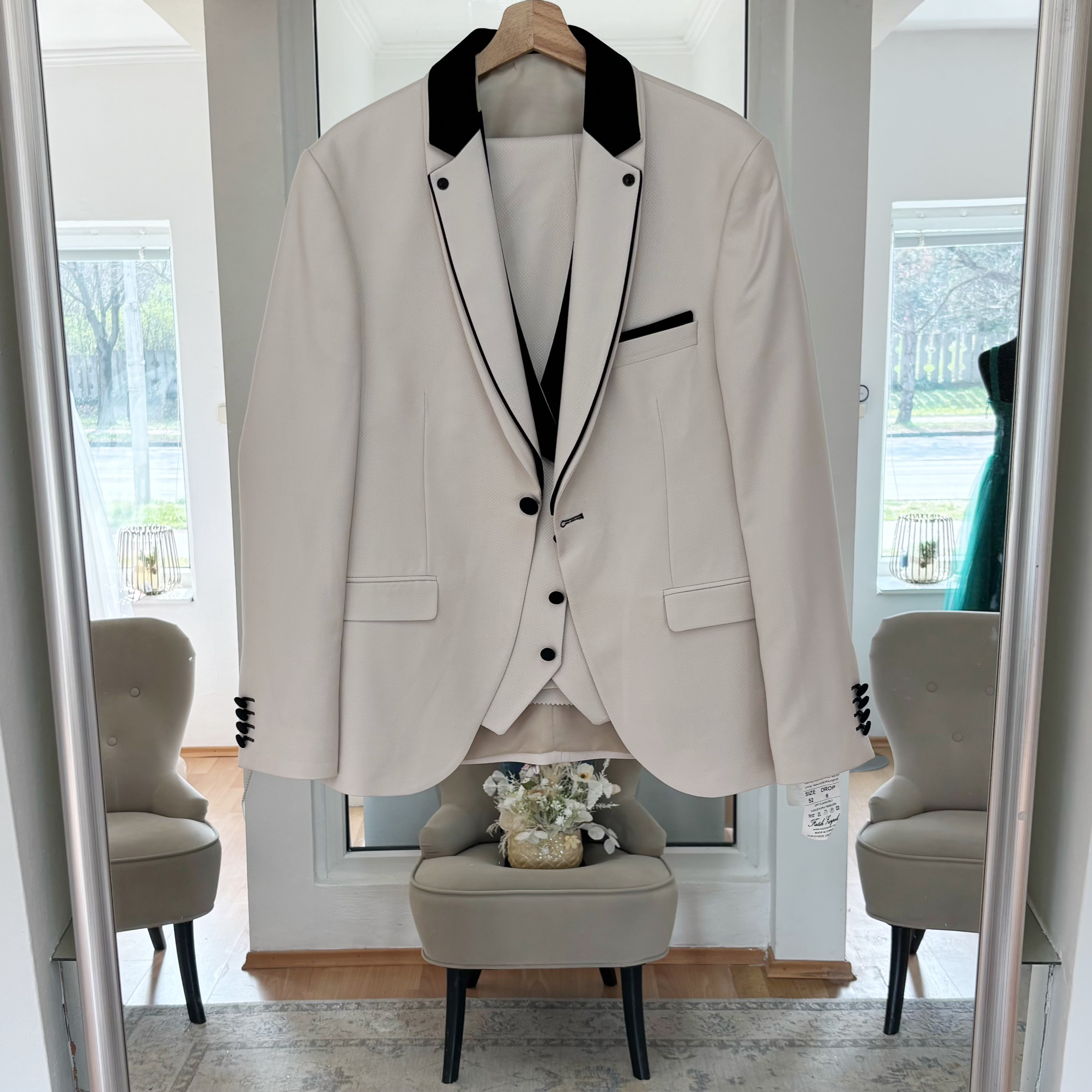 Skúška pánskeho obleku