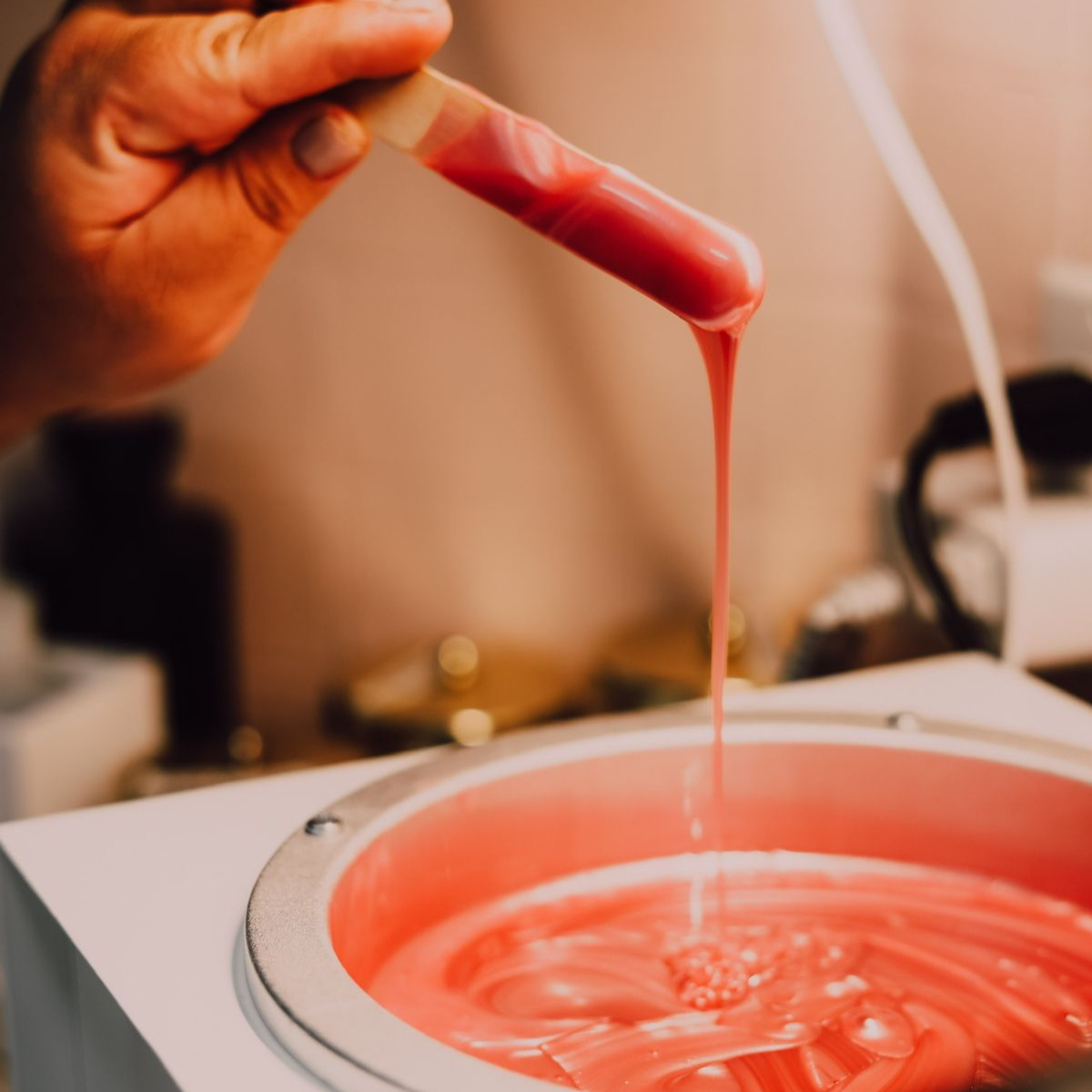 Szemöldök és bajusz gyanta