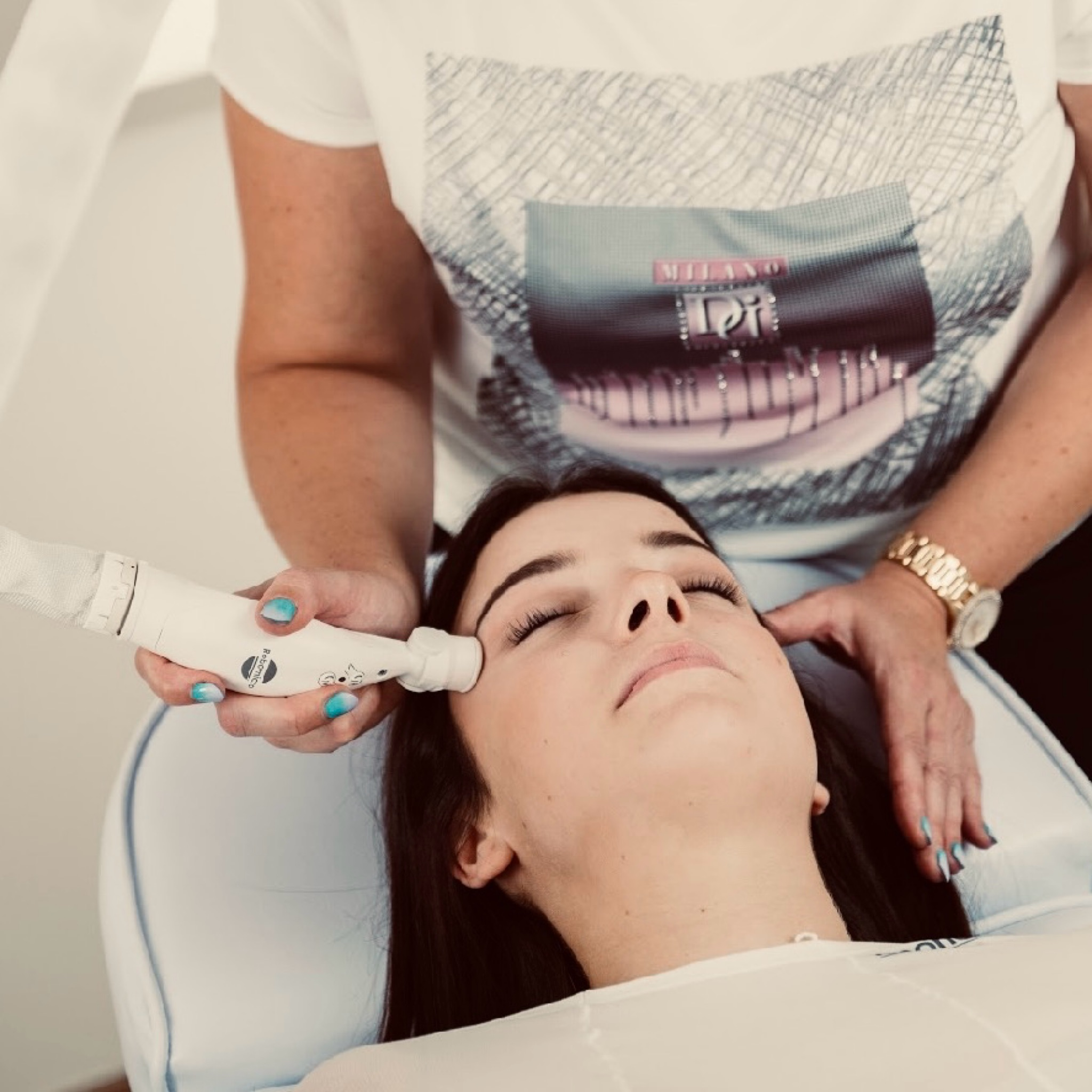Ošetření tváře, krku a dekoltu (anti-aging) Icoone