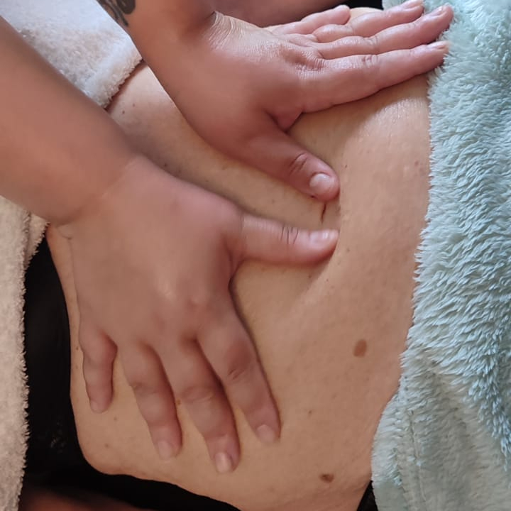 Massage du ventre