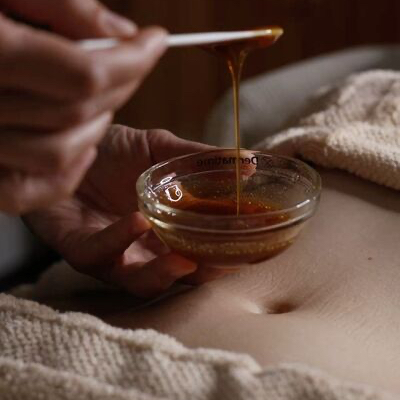 Medová detoxikační masáž / Honey detox massage