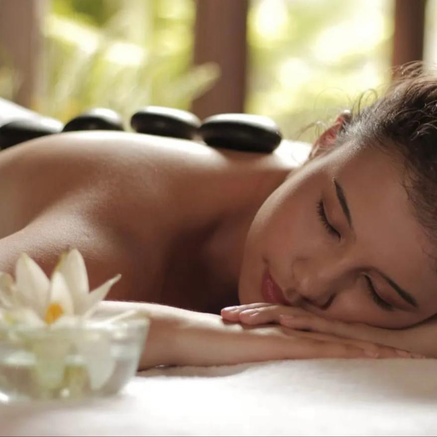 Masáž lávovými kameny 90 minut